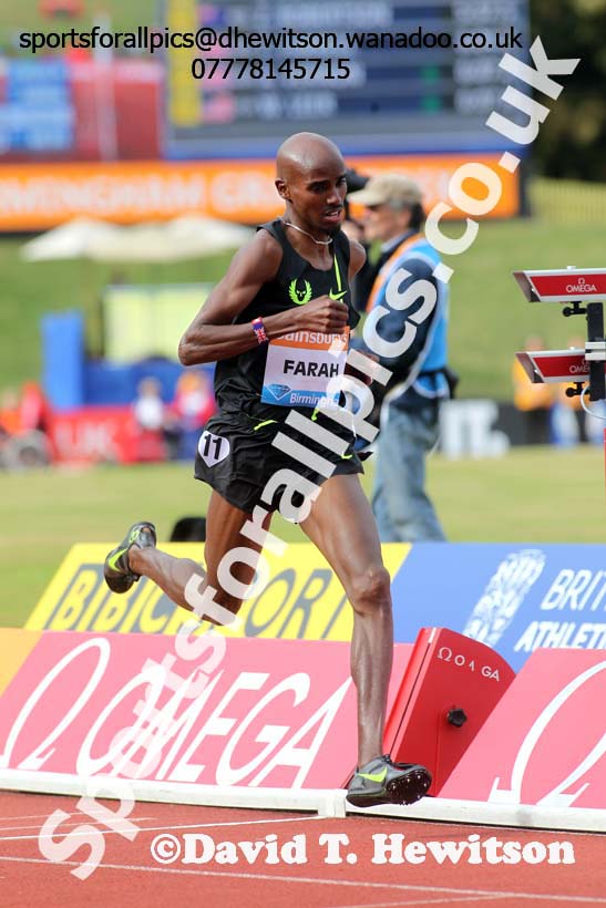 Mo Farah on his way to winning the mens 2 Miles with a British record at the Sainsbury's Birmingham Grand Prix. Photos: David T. Hewitson/Sports for All Pics